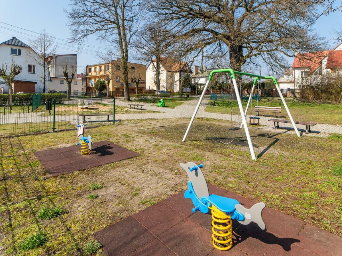 Pokoje Goscinne Bursztyn Miedzyzdroje Exteriör bild